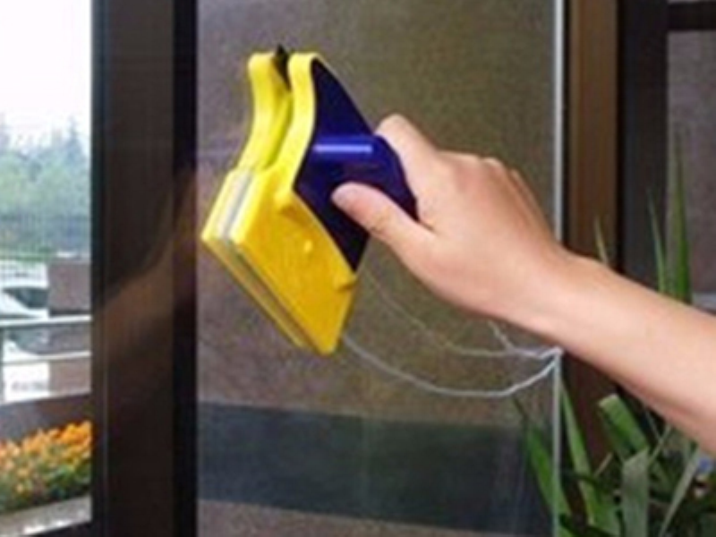 CAM BALKON NASIL TEMİZLENİR?